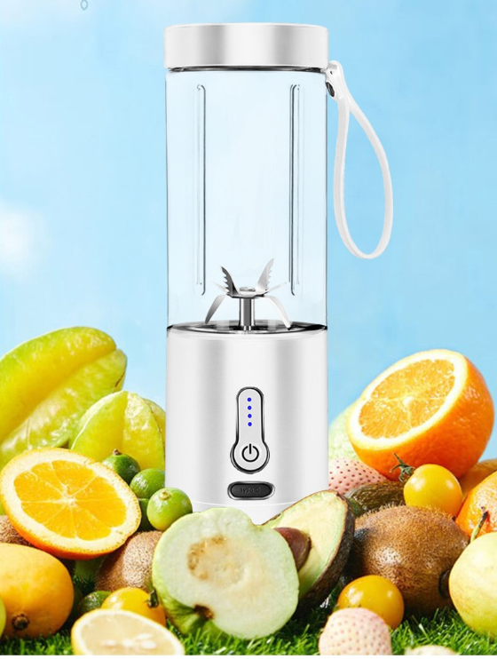 Rechargeable portable blender