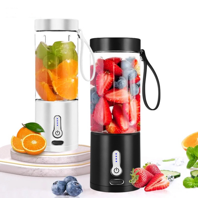 Rechargeable portable blender